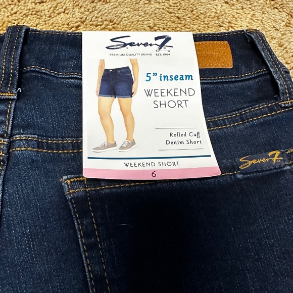 NWT Seven 5” Weekend Short Size 6 - Picture 3 of 5